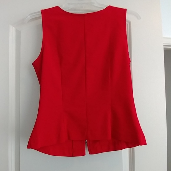 Top - Picture 2 of 2